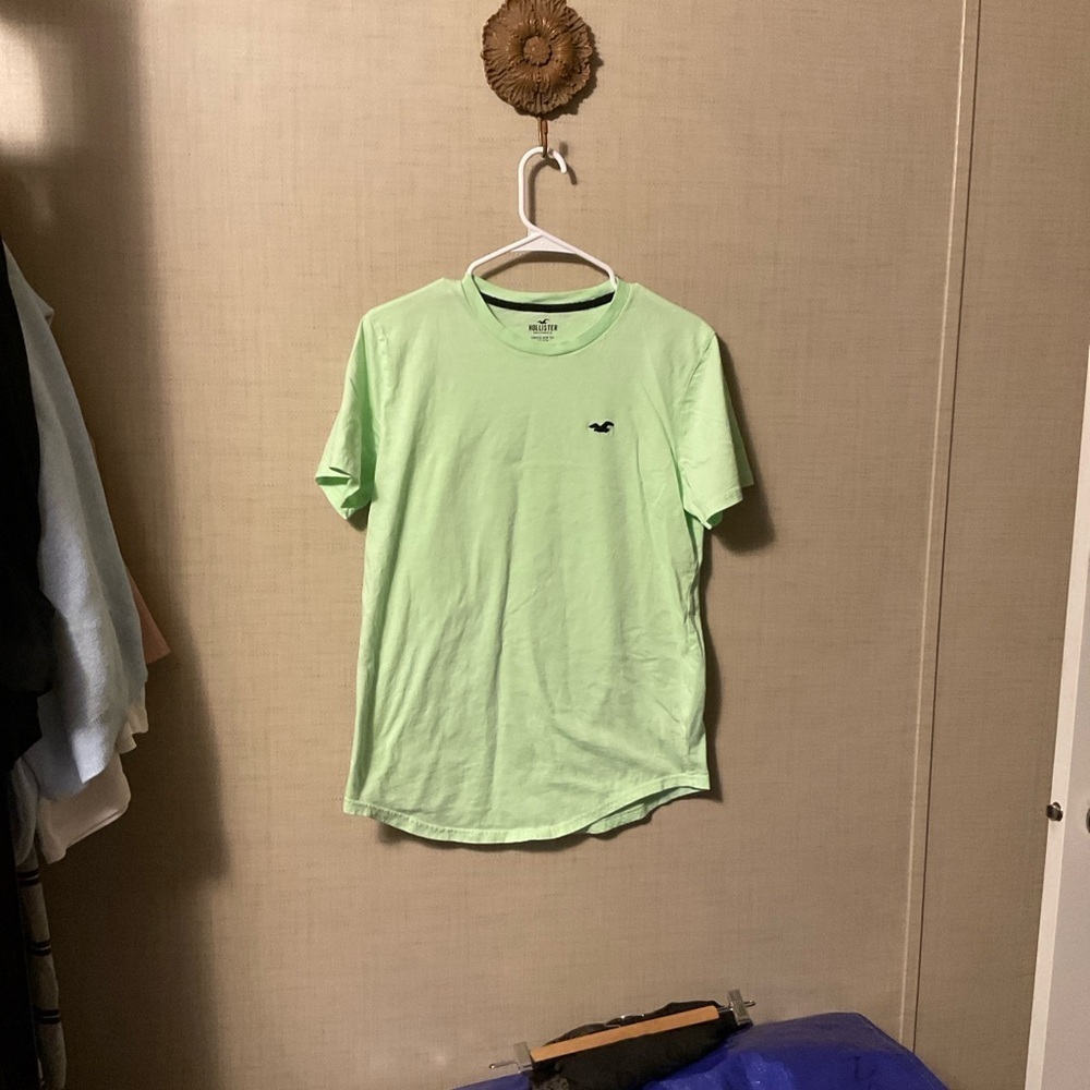 Hollister Light Green Short Sleeve Tee